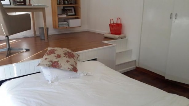 Odasını bakın ne hale getirdi