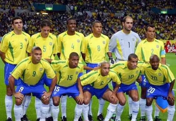 Futbol tarihinin efsane on birleri