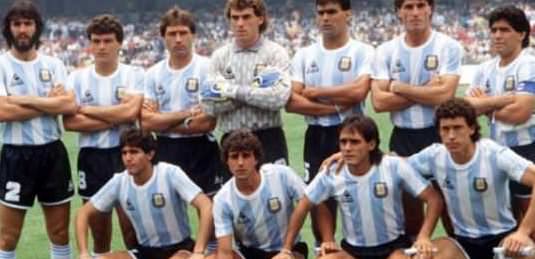 Futbol tarihinin efsane on birleri