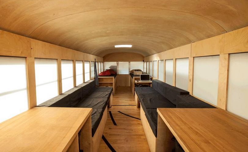 Harika bir eve dönüştürülen okul otobüsü