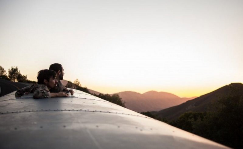 Harika bir eve dönüştürülen okul otobüsü