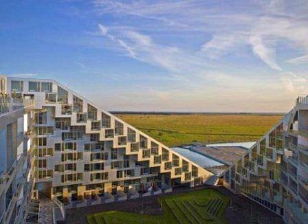 Görenleri şaşırtan mimari yapılar