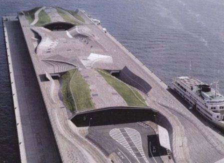 Görenleri şaşırtan mimari yapılar