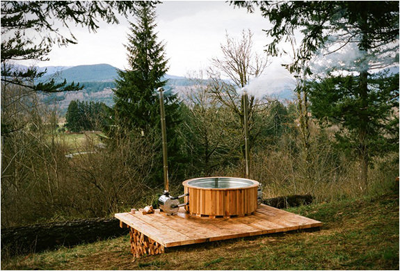 Ağaçların üzerinde büyüleyici yaşam