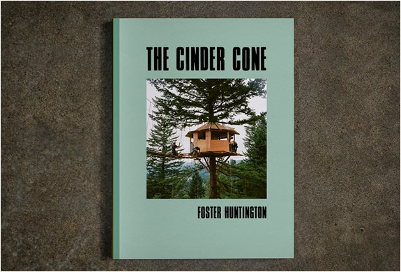 Ağaçların üzerinde büyüleyici yaşam