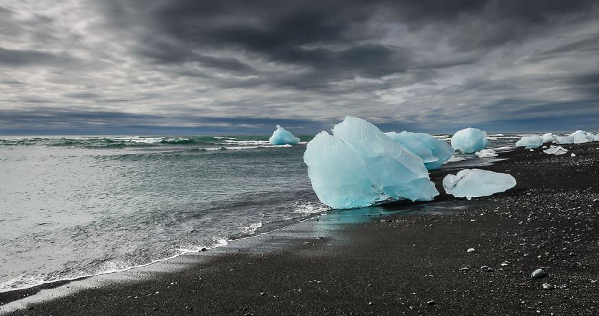 İzlanda'nın beyazı ve yeşili