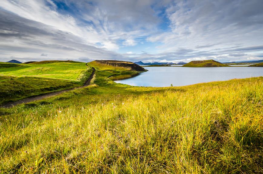 İzlanda'nın beyazı ve yeşili