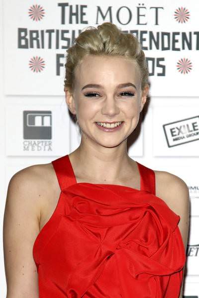 Hollywood aktristleri mi yoksa Bollywood aktristleri mi