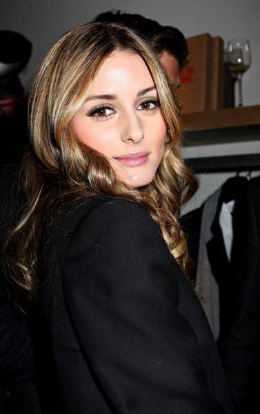 Hollywood aktristleri mi yoksa Bollywood aktristleri mi