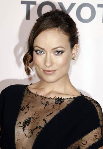 Hollywood aktristleri mi yoksa Bollywood aktristleri mi