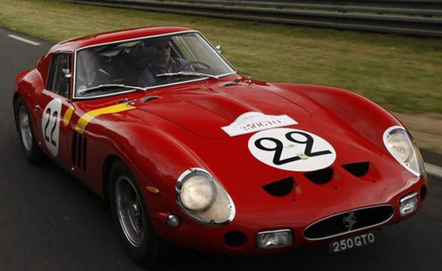 Rekor fiyatlara satılan Ferrari'ler