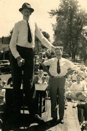 Tarihin en uzun adamı