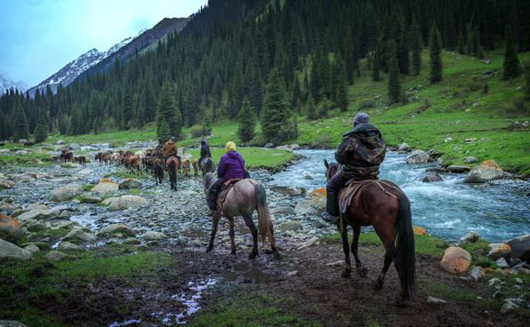 Doğal güzelliği ile Kırgızistan
