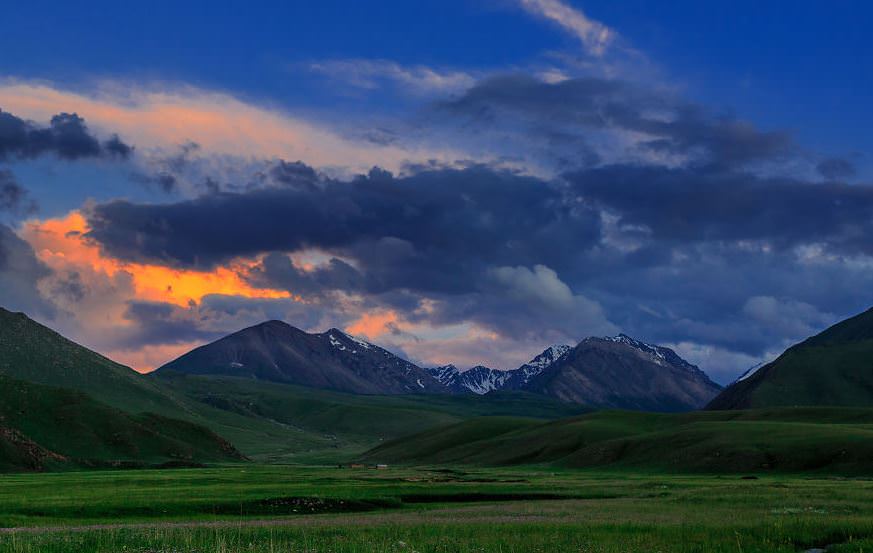 Doğal güzelliği ile Kırgızistan