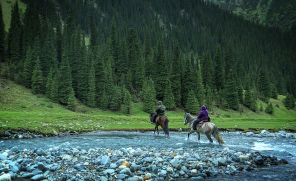 Doğal güzelliği ile Kırgızistan
