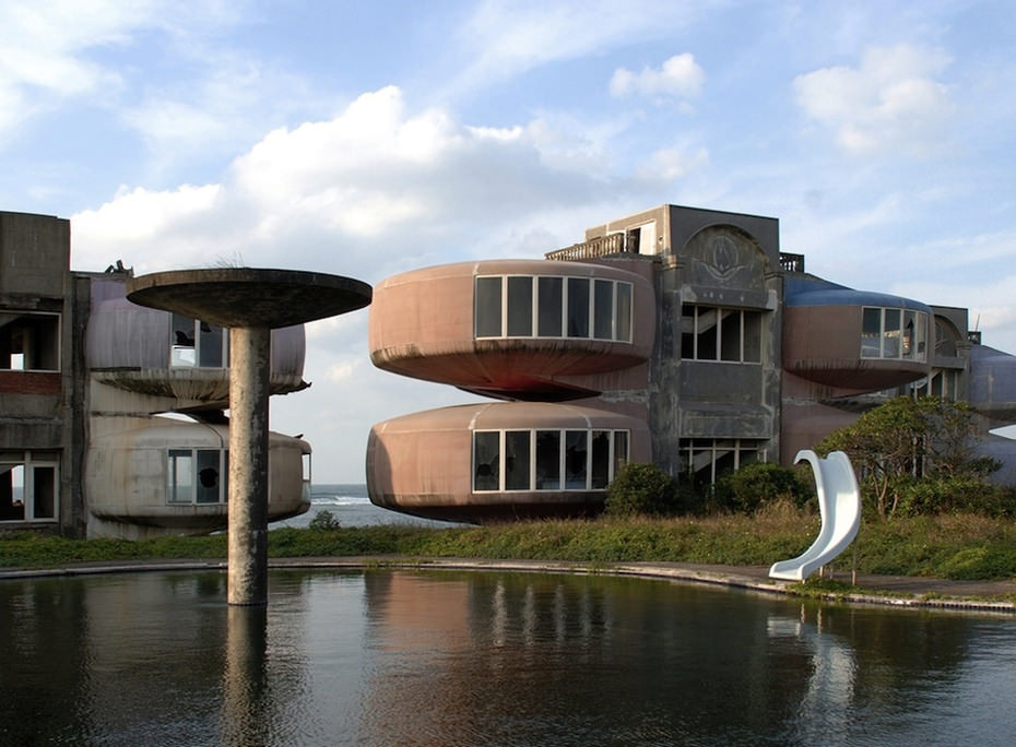 Terk Edilmiş Şehirlerin Etkileyici Fotoğrafları