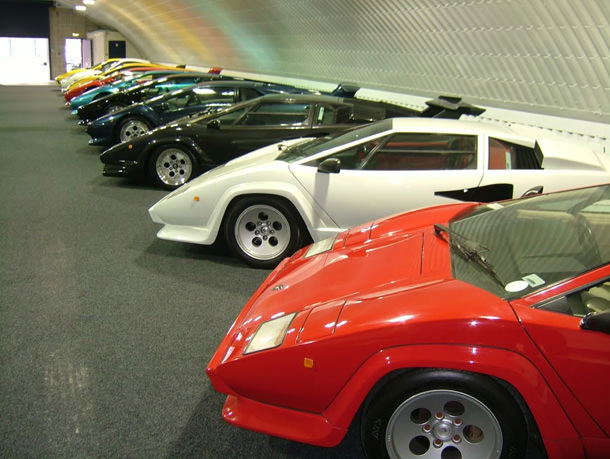 Göz Kamaştırıcı 50 Otomobil Garajı