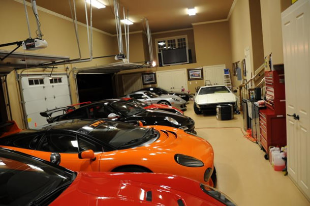 Göz Kamaştırıcı 50 Otomobil Garajı