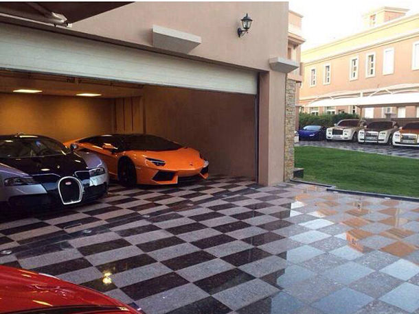 Göz Kamaştırıcı 50 Otomobil Garajı