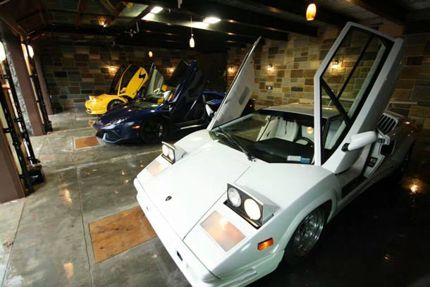 Göz Kamaştırıcı 50 Otomobil Garajı