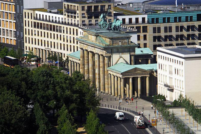 Dünyanın en ünlü yerlerinin çevresi