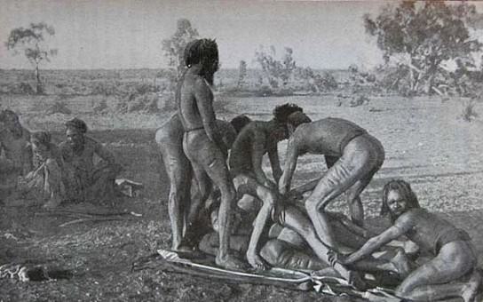 Akıllara Durgunluk Veren Sıradışı Ayinler