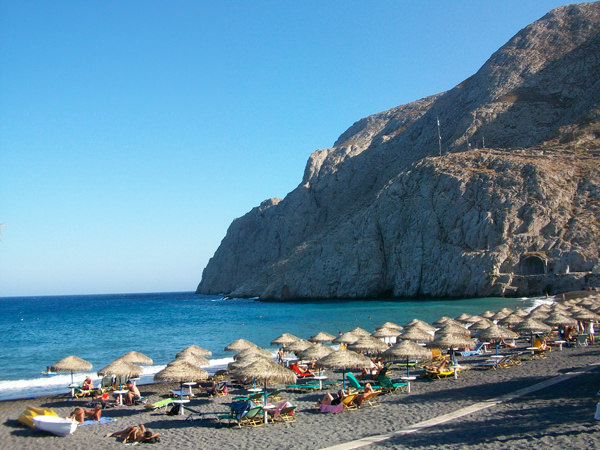 Görenleri Büyüleyen Santorini Adası