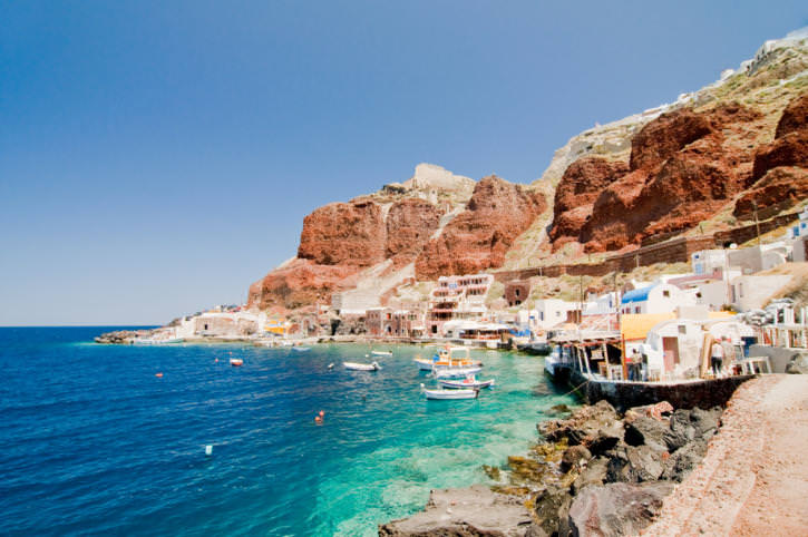 Görenleri Büyüleyen Santorini Adası