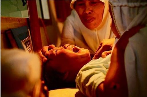 Akıllara Durgunluk Veren Sıradışı Ayinler