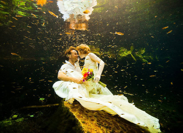 70 Ülkede 70 Düğün Yapan Çift