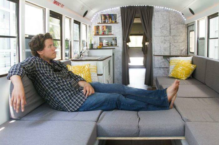 Hurda otobüsün son hali görenleri şaşırtıyor