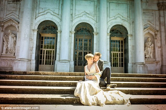 70 Ülkede 70 Düğün Yapan Çift