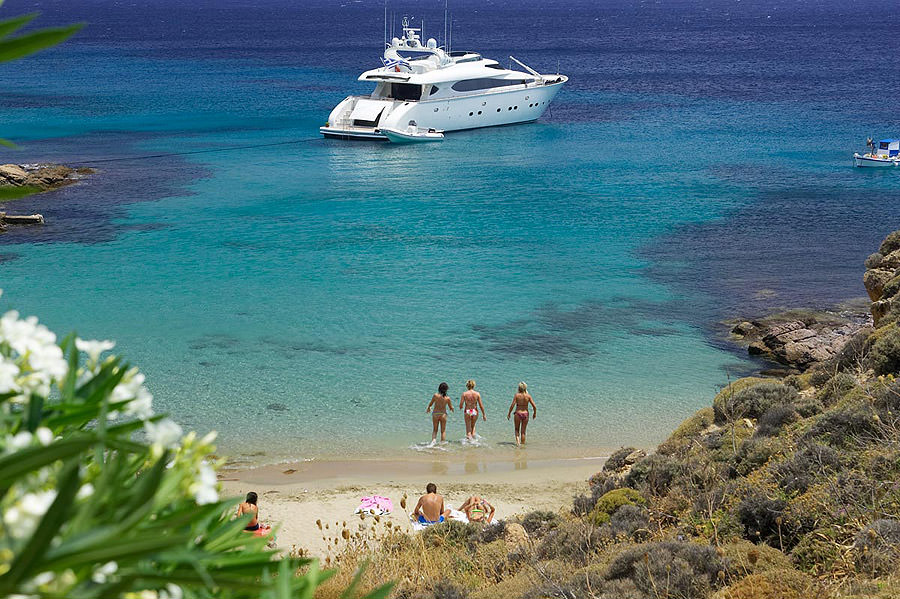 Yunanistan'ın Büyüleyici Güzelliğe Sahip Adası: Mikonos