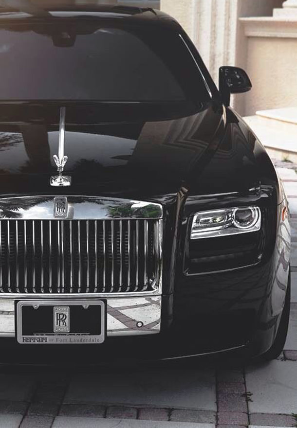 Göz Kamaştıran Lüks Otomobiller