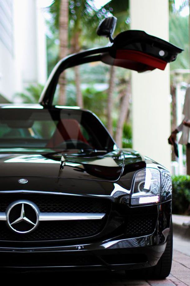 Göz Kamaştıran Lüks Otomobiller