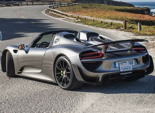 Göz Kamaştıran Lüks Otomobiller