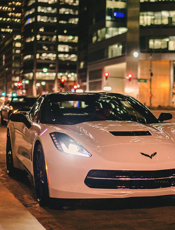 Göz Kamaştıran Lüks Otomobiller