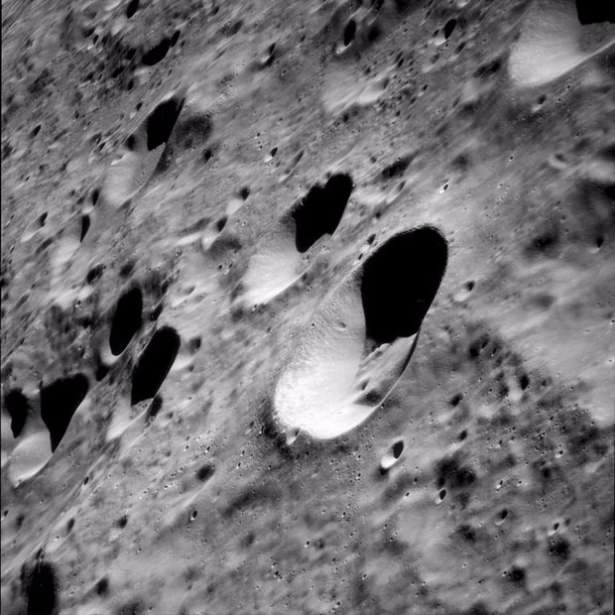 O fotoğrafları yeniden yayınladı