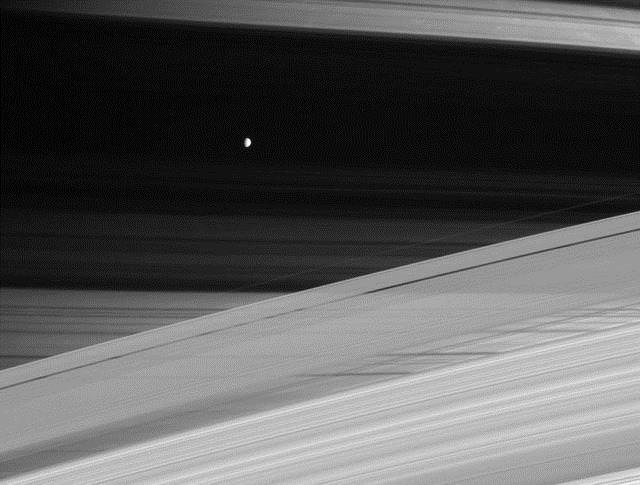 O fotoğrafları yeniden yayınladı