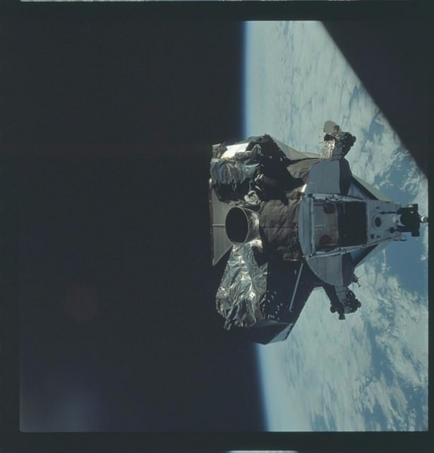 O fotoğrafları yeniden yayınladı