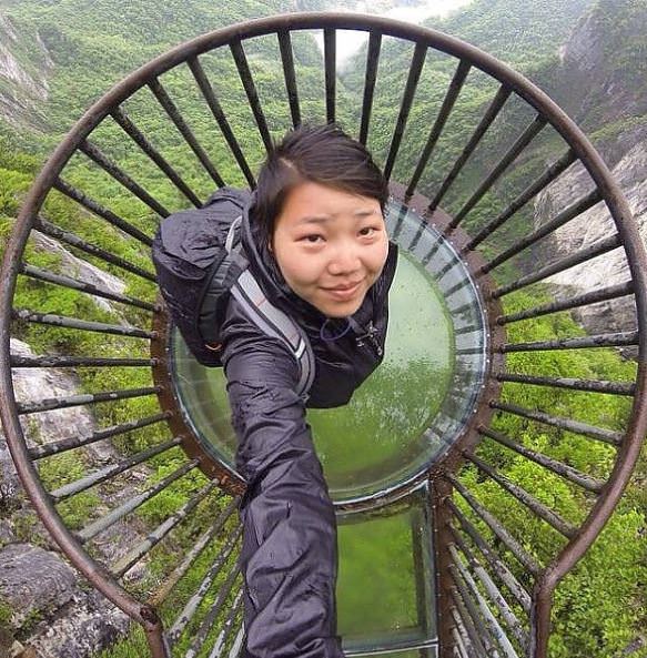 Canları pahasına selfie çekenler