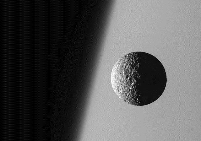 O fotoğrafları yeniden yayınladı