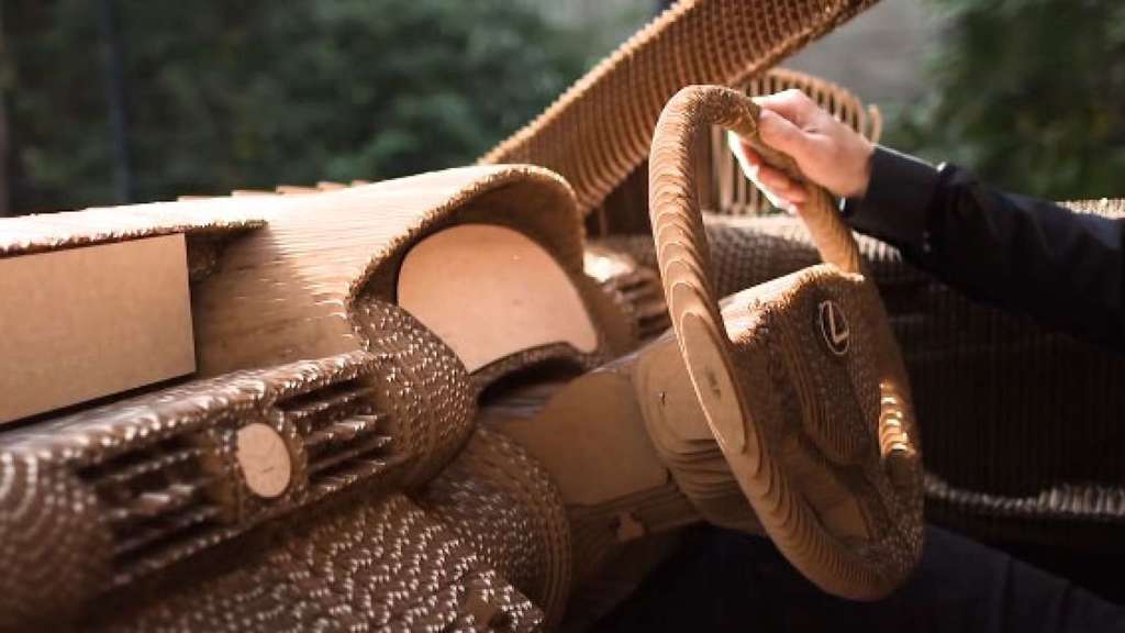 Lexus, kartondan gerçek araba yaptı!