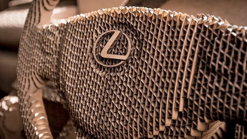 Lexus, kartondan gerçek araba yaptı!