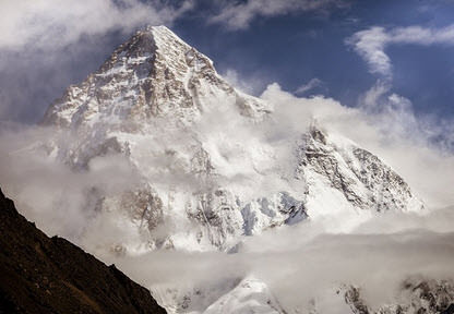 Sanki gerçek değilmiş gibi