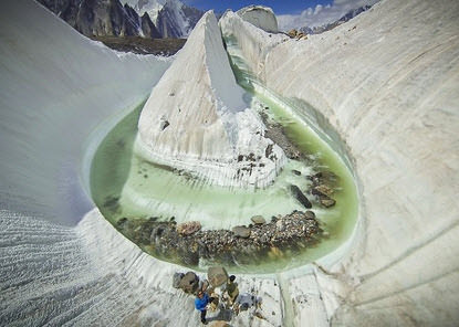Sanki gerçek değilmiş gibi