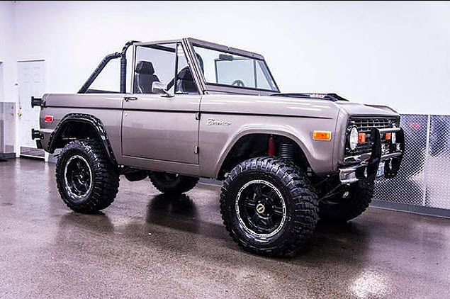 Klasik, marka ve model otomobil severler için