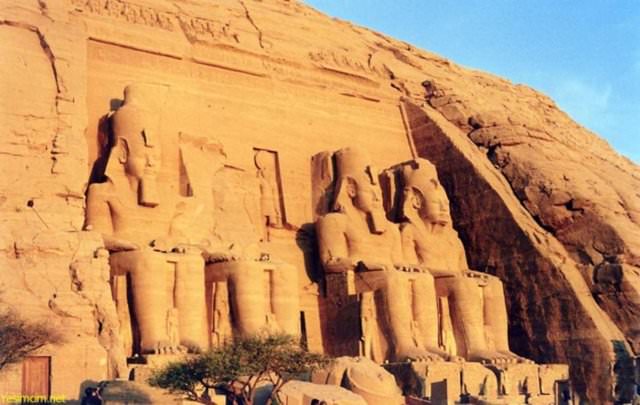 Tanrı'ya inanan firavun Akhenaton'un gizemi!