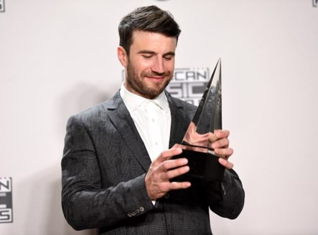 2015 Amerikan Müzik Ödülleri sahiplerini buldu