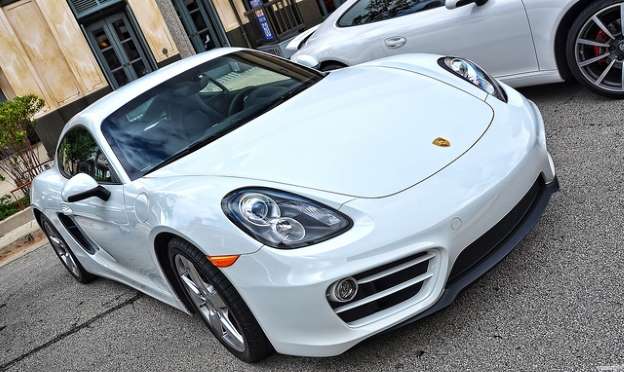 Orta yaş krizini iyileştiren 10 otomobil